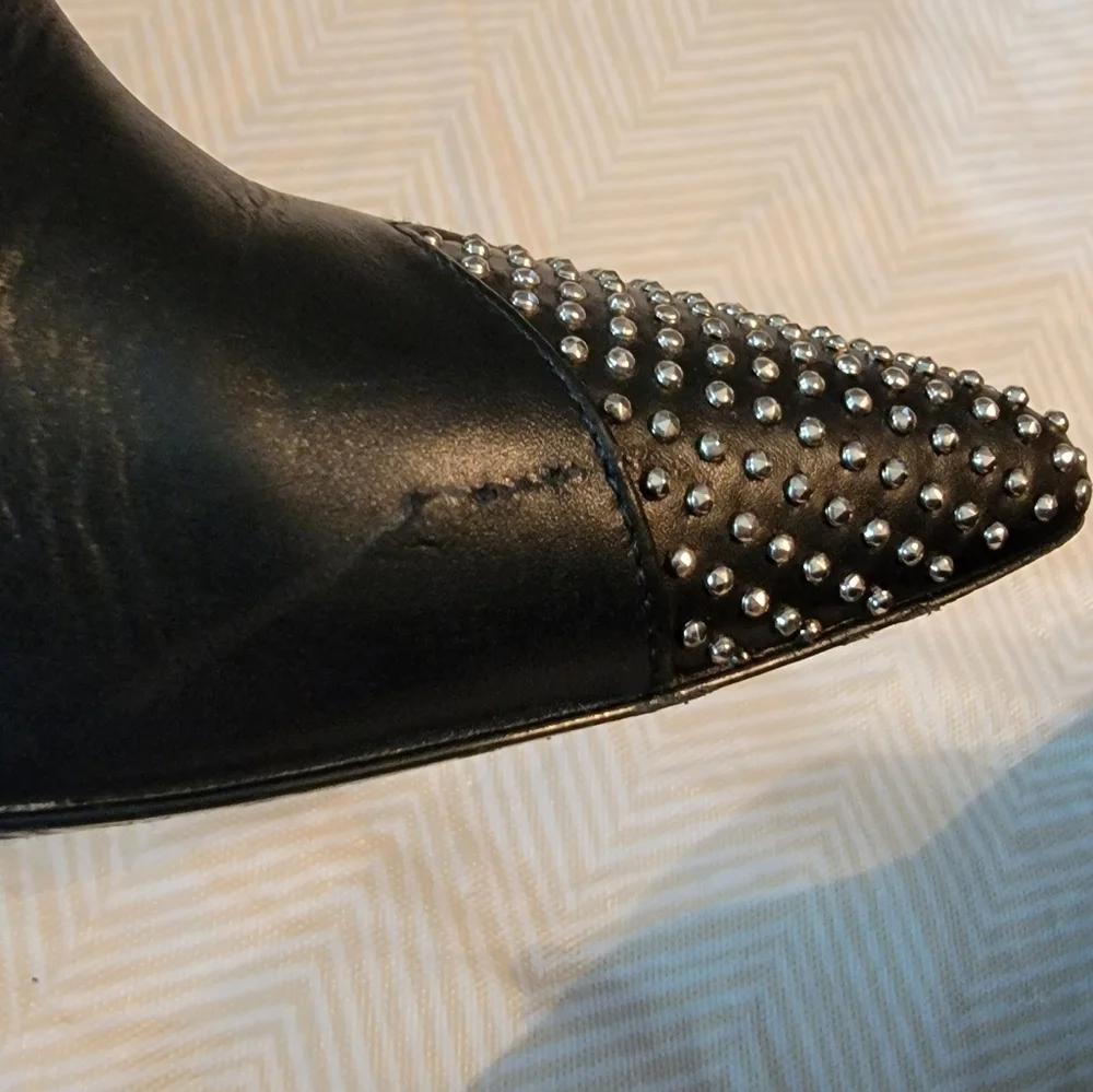 Saint Laurent Paris Palladio Black With Studs Leather Ankle Boots